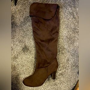 Brown suede boots! Worn once. Up to knee.